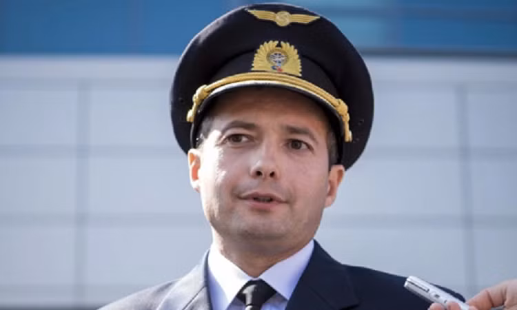 Nhung tham hoa hang khong kinh hoang do chim gay ra-Hinh-2