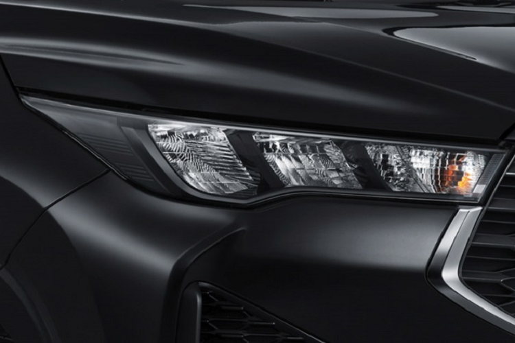 Về trang bị an toàn, chỉ có bản Q HV CVT cao cấp nhất của xe mới được trang bị gói công nghệ an toàn chủ động Toyota Safety Sense 3.0.