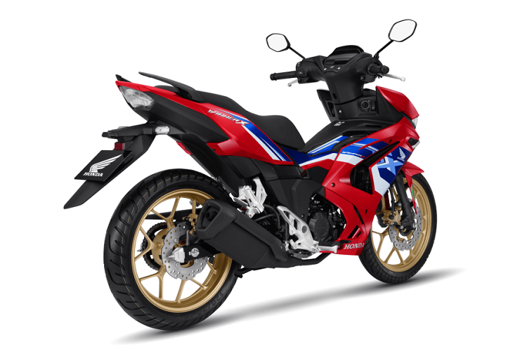  Với hệ thống chống bó cứng phanh ABS được duy trì ở bánh trước, phiên bản Thể thao mới tiếp tục mang tới cảm giác lái an tâm trên mọi hành trình.