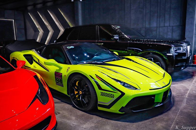 Trong khi đó, những chiếc siêu xe Ferrari 488 GTB đã qua sử dụng tại dải đất hình chữ S từng được giao dịch trên 11,5 tỷ đồng.