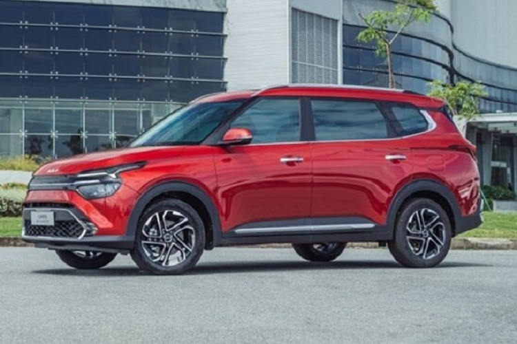 Trong tương lai, rất có thể động cơ 1.5L này sẽ được kết hợp với công nghệ hybrid giúp xe tiết kiệm nhiên liệu hơn. Bên cạnh đó, 2 tùy chọn động cơ khác là động cơ xăng 1.5L công suất 115 mã lực, mô men xoăn 144 Nm và động cơ diesel 1.5L tăng áp cho công suất 115 mã lực, mô men xoắn 250 Nm vẫn được giữ nguyên.