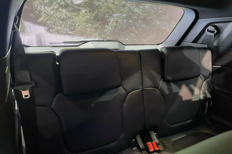 Ford Everest 2023 có nhiều yếu tố để “hút” khách Việt. Dẫu vậy, xe vẫn được nhập khẩu từ Thái Lan nên chính hãng không chủ động được nguồn cung.