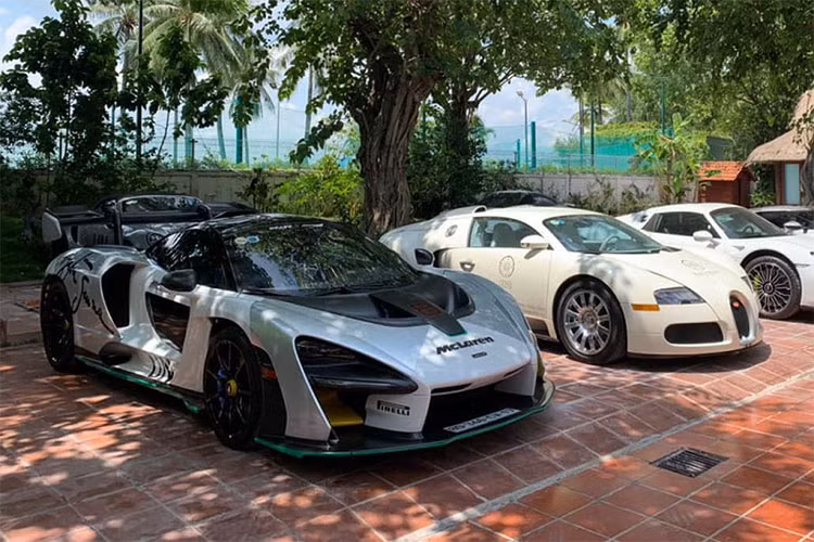 Với thương hiệu Audi, garge này có Audi R8 V10 Spyder và Audi R8 V10 Coupe bản nâng cấp giữa vòng đời của thế hệ thứ 2.