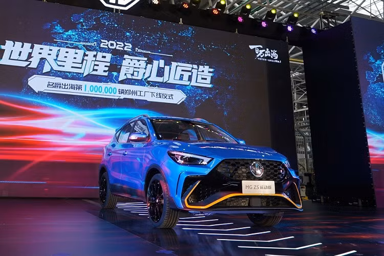 Mới đây, hãng MG đã tổ chức sự kiện xuất xưởng chiếc ôtô xuất khẩu thứ 1 triệu ở nhà máy SAIC Trịnh Châu Số 2. Trong sự kiện này, hãng MG đã vén màn phiên bản 2022 của dòng SUV cỡ nhỏ MG ZS Sports 2022 mới dành cho thị trường Trung Quốc.
