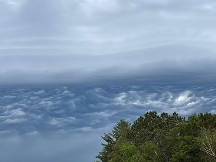 Buc anh “bien tren bau troi” khien nhieu nguoi hoang mang-Hinh-4
