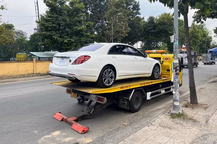 Siêu xe McLaren GT của 9X Cần Thơ được trang bị khối động cơ V8, tăng áp kép, dung tích 4.0 lít mới, sản sinh công suất tối đa 620 mã lực và mô-men xoắn cực đại 630 Nm ở dải vòng tua máy từ 5.500 đến 6.500 vòng/phút. Động cơ trên siêu xe McLaren GT sẽ đi kèm với hộp số ly hợp kép 7 cấp, nhờ đó, mẫu siêu xe Grand Touring của hãng xe McLaren có thể hoàn thành việc tăng tốc từ vị trí xuất phát lên 100 km/h chỉ trong thời gian 3,2 giây trước khi đạt tốc độ tối đa là 326 km/h.