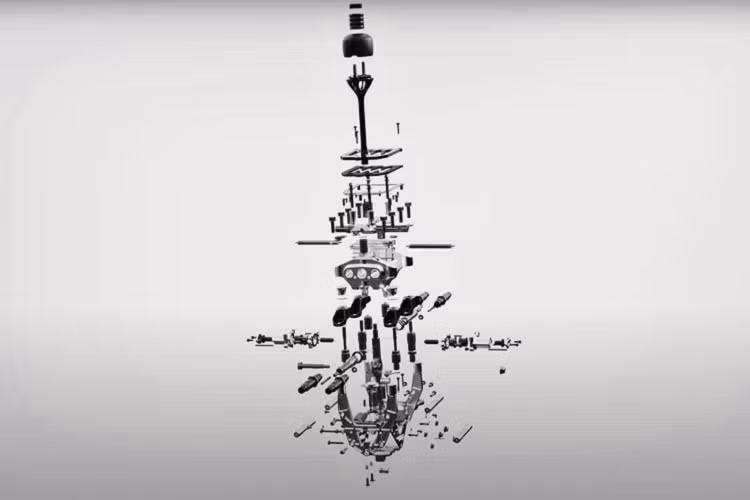 Nằm dưới bộ khung xe là khối động cơ V8 twin-turbo 5.0L, công suất tối đa 1.405 mã lực và mô-men xoắn cực đại 1.385 Nm khi sử dụng xăng E85. Trọng lượng khô của xe chỉ 1405 kg, do đó tỉ suất công suất/trọng lượng là 1:1. Mức công suất này giảm còn 1.202 mã lực khi sử dụng xăng tiêu chuẩn.