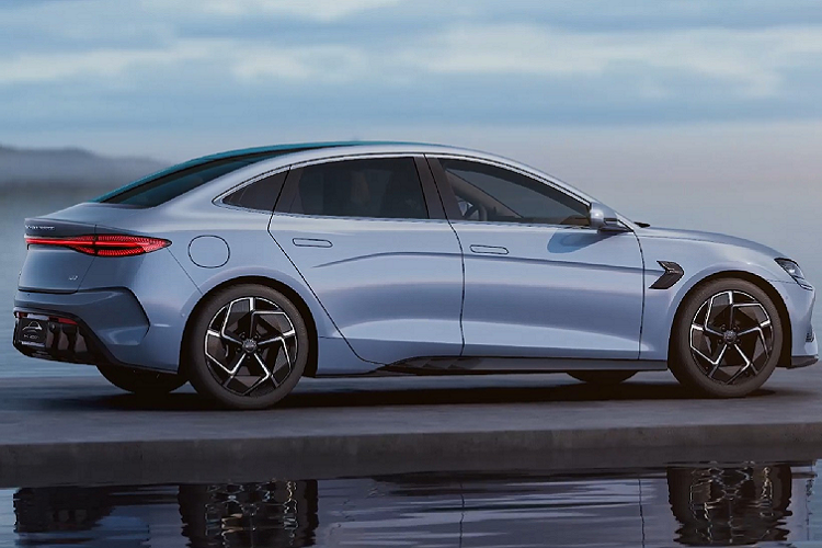 BYD Seal sẽ không dành riêng cho Trung Quốc mà hãng xe còn muốn xuất khẩu ra thị trường nước ngoài, đầu tiên là Australia vào năm 2023 với tên gọi Atto 4.