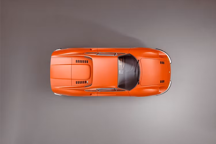 Mục tiêu của việc tái sinh Ferrari Dino 246 GT này là sử dụng càng nhiều bộ phận gốc càng tốt. Cho dù việc lắp đặt những bộ phận mới sẽ giúp tiết kiệm nhiều chi phí hơn nhưng chủ sở hữu lại mong muốn giữ lại tính nguyên bản của chiếc xe càng nhiều càng tốt.