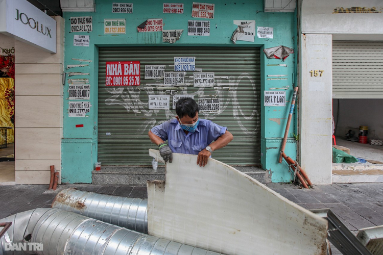 Mat bang tram trieu dong o TP.HCM trong vi khong co khach thue-Hinh-3