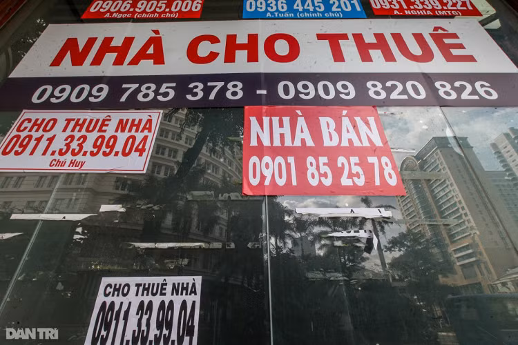 Mặt bằng trăm triệu đồng ở TP.HCM trống vì không có khách thuê - Hình 7 Mat bang tram trieu dong o TP.HCM trong vi khong co khach thue-Hinh-7