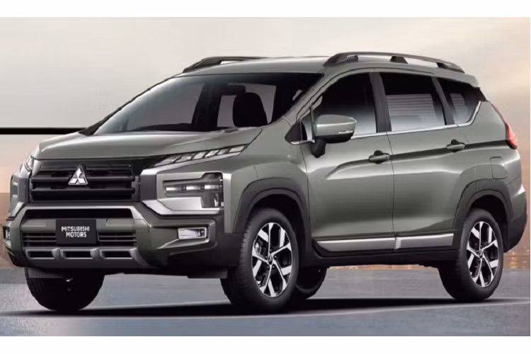 Tại thị trường Indonesia, giá xe Mitsubishi Xpander Cross 2023 bán ra từ 309,95 triệu Rupiah (486 triệu đồng) cho bản số sàn và 335,75 triệu Rupiah (527 triệu đồng) cho bản Premium CVT. So với phiên bản 2022, xe đắt hơn đáng kể.