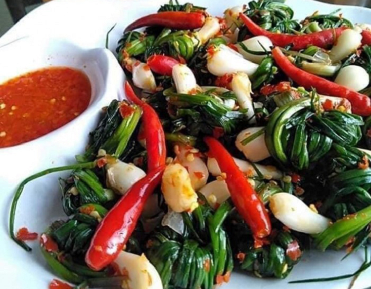 Dac san “nha ngheo” noi tieng Quang Tri nay hut khach thanh pho