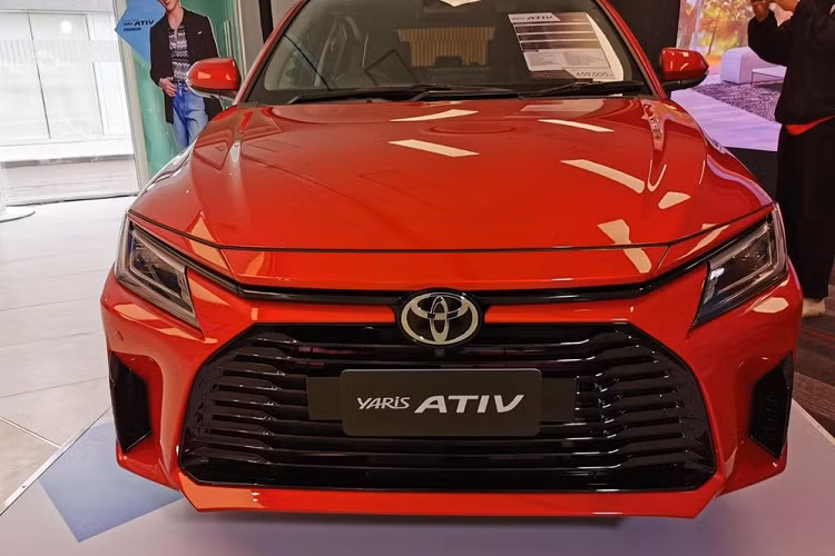 Toyota Vios 2023 tu 349 trieu dong vua ra mat nang cap nhung gi?