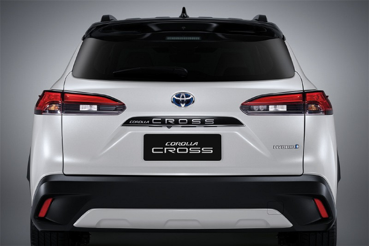 Tại thị trường Thái Lan, Toyota Corolla Cross 60th Anniversary có số lượng sản xuất đúng 6.000 chiếc. Giá xe Toyota Corolla Cross 2022 phiên bản đặc biệt là 1,224 triệu Baht (khoảng 827 triệu đồng).