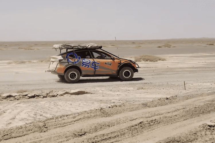 Đây có lẽ là chiếc Tesla Model Y hoang dại nhất được độ để đi địa hình, và nó trông giống như một dự án được thực hiện tốt, được suy nghĩ kỹ lưỡng với bản lĩnh thật chứ không chỉ gây ấn tượng mỗi vẻ ngoài.