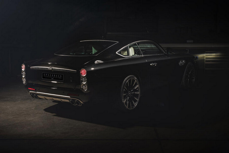 David Brown cho biết trong một phát biểu gần đây về mẫu xe này: “Đây chính là sản phẩm mới nhất trong dòng phiên bản giới hạn Silverstone Edition và cũng chính là một minh chứng cho sức hấp dẫn của những mẫu xe kiểu dáng Speedback mang tính biểu tượng hiện nay, đồng thời mẫu xe cũng đóng vai trò như một sự tôn vinh đối với di sản của Silverstone.”