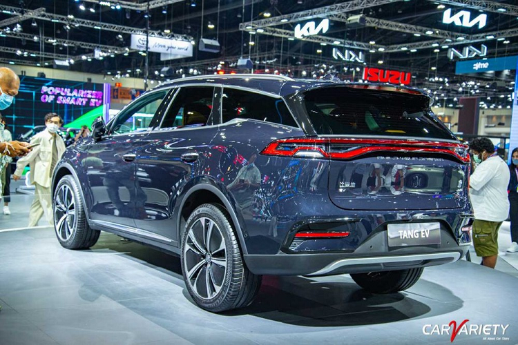 Ngoài Thái Lan, BYD hiện còn bán xe ở một thị trường Đông Nam Á nữa là Malaysia. Chưa rõ BYD có kế hoạch bán xe ở Việt Nam hay không. Tuy nhiên, vào hồi tháng 5 năm nay, BYD đã đăng ký bảo hộ kiểu dáng cho 2 mẫu xe ở Việt Nam. Do đó, thương hiệu ôtô này có thể cũng sẽ ra mắt thị trường Việt Nam trong tương lai.