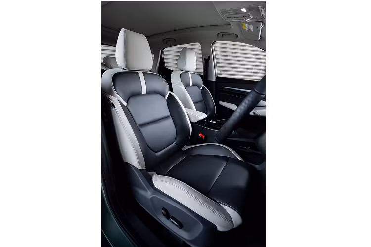 "Trái tim" của MG VS HEV 2022 tại thị trường Thái Lan là hệ truyền động hybrid, bao gồm động cơ xăng 4 xi-lanh VTi-TECH, kết hợp với mô-tơ điện, cụm pin lithium-ion và hộp số e-CVT.