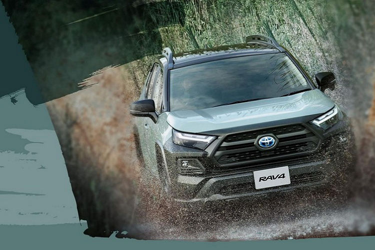 Đây chính là phiên bản cải tiến của gói phụ kiện Adventure Offroad Package đã từng lần đầu tiên ra mắt vào năm 2020. Ngoài ra, gói Adventure Offroad Package II còn được phát triển dựa trên Toyota RAV4 bản Adventure ở châu Âu và TRD Offroad ở Mỹ.