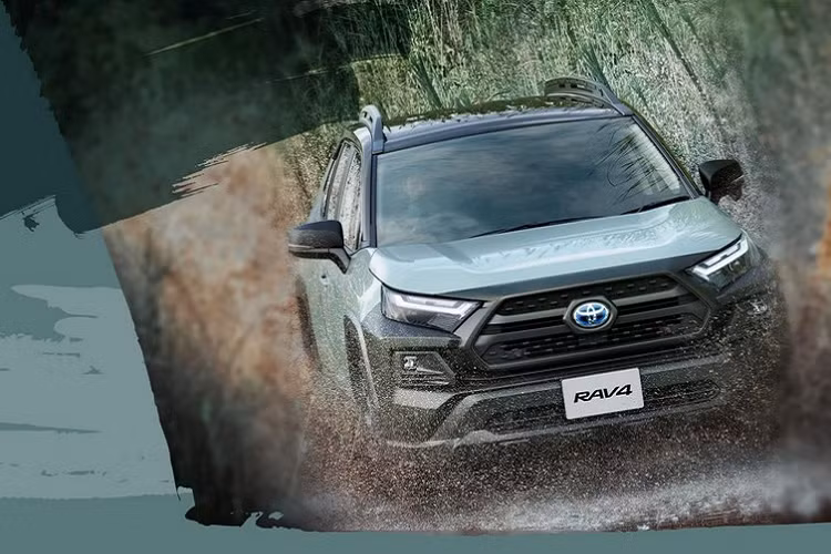 Đây chính là phiên bản cải tiến của gói phụ kiện Adventure Offroad Package đã từng lần đầu tiên ra mắt vào năm 2020. Ngoài ra, gói Adventure Offroad Package II còn được phát triển dựa trên Toyota RAV4 bản Adventure ở châu Âu và TRD Offroad ở Mỹ.