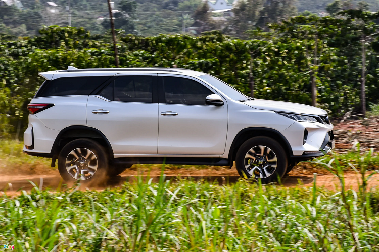 Nhung chu y khi thue xe oto tu lai dip Tet Nham Dan-Hinh-3