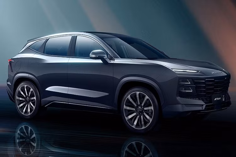 Jetour là thương hiệu con chuyên sản xuất xe thể thao đa dụng của hãng ô tô Trung Quốc Chery. Mới đây, hãng đã tung ra những hình ảnh đầu tiên của một mẫu xe SUV Jetour Dasheng 2023 thể thao dành cho thị trường Trung Quốc, mang tên Dasheng.