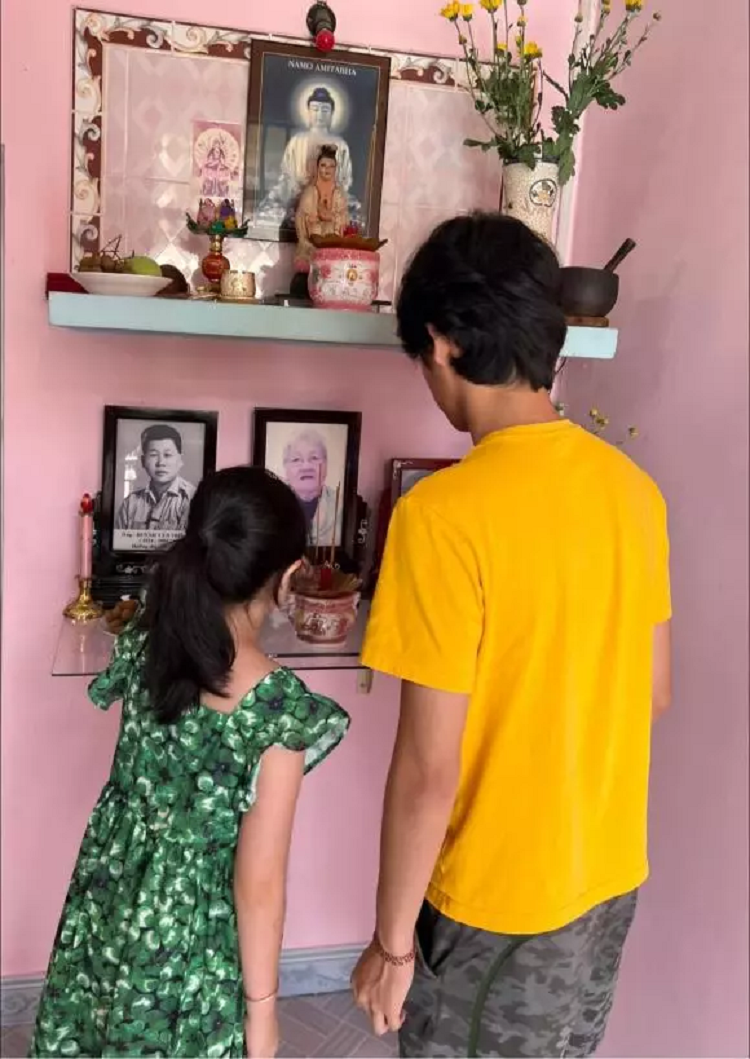 Dung mao 2 con cung cha khac me cua Huy Khanh-Hinh-2