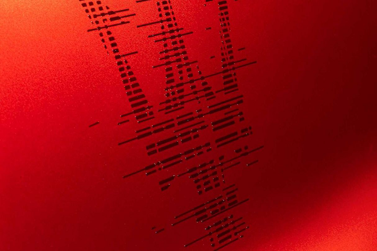 Maserati Grecale Mission from Mars được chế tác theo đơn đặt hàng của một khách hàng VIP ẩn danh. Chiếc SUV hạng sang cỡ nhỏ đặc biệt này được lấy cảm hứng thiết kế từ sao Hoả và được hoàn thiện trong màu sơn đỏ lai cam có tên Galactic Orange. Maserati cho biết lớp sơn ngoại thất này "lấy cảm hứng từ bụi khoáng và sự xói mòn kim loại" mô phỏng lớp đất đỏ trên bề mặt sao Hỏa.