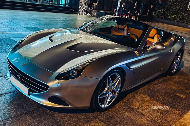 Sieu xe Ferrari California T 