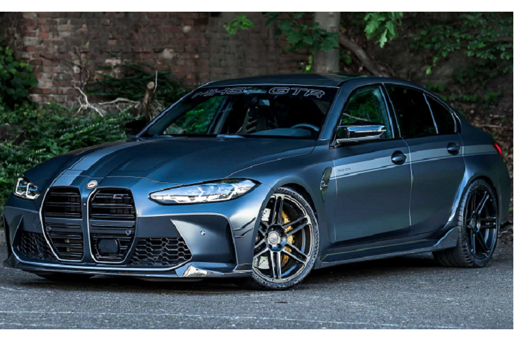 Bản nâng cấp BMW M3 Competition 2022 mới này mang tên Manhart MH3 GTR, được nâng cấp cả về động cơ cũng như một số chi tiết ở ngoại thất và nội thất. Một trong những chi tiết ấn tượng bậc nhất chính là bộ ghế đua carbon từ thương hiệu Recaro nhằm đem tới cảm giác thể thao cho người lái.