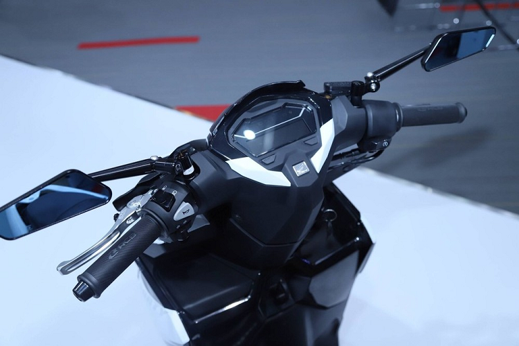 Tại thị trường Indonesia, Honda Vario 125 2022 có tổng cộng 3 phiên bản, mang tên CBS, CBS-ISS và CBS-ISS SP. Giá xe Honda Vario 125 mới dao động từ 22,35 - 24,25 triệu Rupiah (khoảng 35 - 38 triệu đồng).