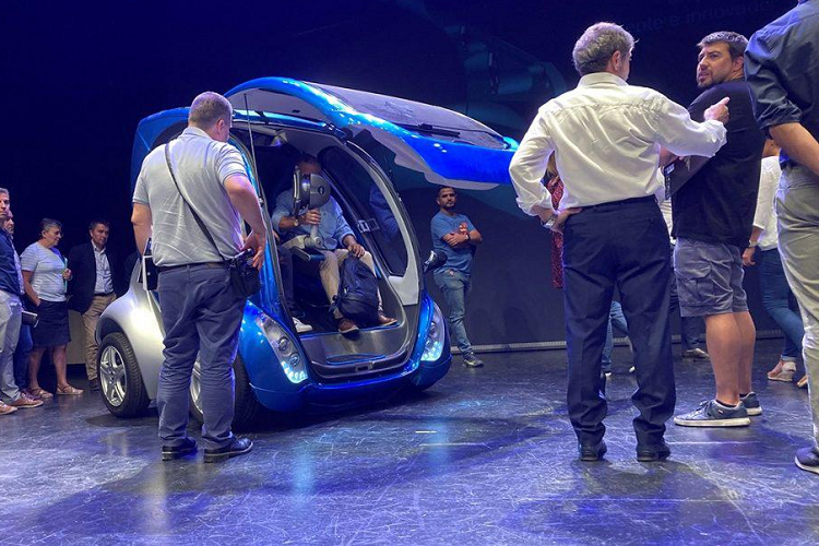 NTD Energy có kế hoạch sản xuất 1.200 xe tính đến hết năm 2023. Hiện họ vẫn đang tìm kiếm một nhà đầu tư chính. Hãng NTD Energy tại Tây Ban Nha đã dành hết tâm huyết vào thiết kế một chiếc xe ôtô điện Lakota có thể gập gọn để tối tận dụng tối đa không gian khi vào chỗ đỗ