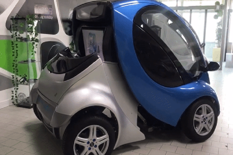 NTD Energy có kế hoạch sản xuất ba phiên bản của kiểu ôtô gập gọn, gồm một chiếc mui trần, một xe hai chỗ, và một xe tải nhỏ chở hàng