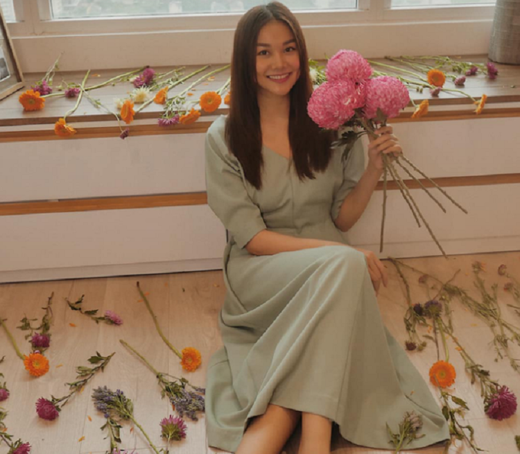 Thanh Hang co loat vay vua tre trung vua sang xin min-Hinh-6