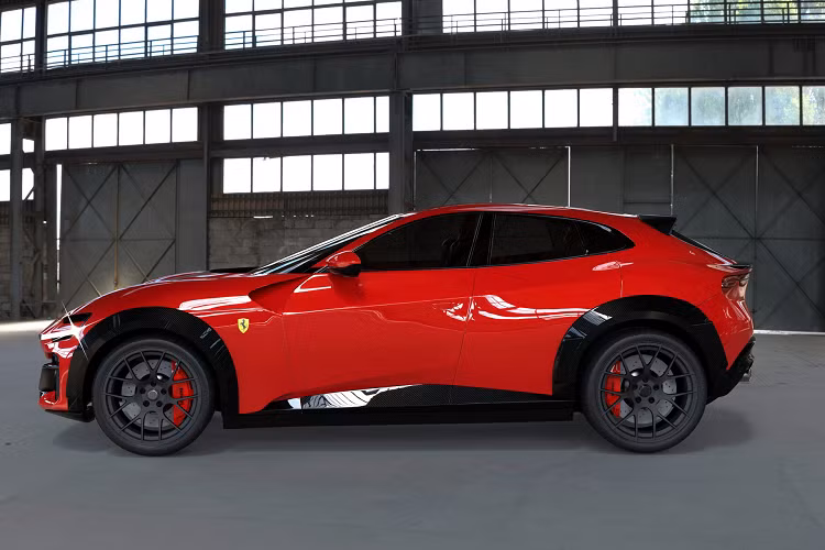 DMC đã không động đến động cơ V12 vẫn tạo ra công suất 715 mã lực và mô-men xoắn 715 Nm nguyên bản của thương hiệu đến từ Maranello. Hãng độ cũng trang bị cho xe một hệ thống xả thể thao mới cho những người không hài lòng với âm thanh của thiết bị nguyên bản.