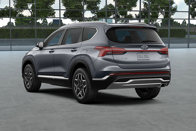 Thứ hai là động cơ diesel SmartStream 4 xi-lanh, dung tích 2.2L, tạo ra công suất tối đa 202 mã lực và mô-men xoắn cực đại 441 Nm. Động cơ này đồng hành với hộp số tự động 8 cấp và chỉ tiêu thụ lượng nhiên liệu trung bình 14,2 km/lít (khoảng 7 lít/100 km).