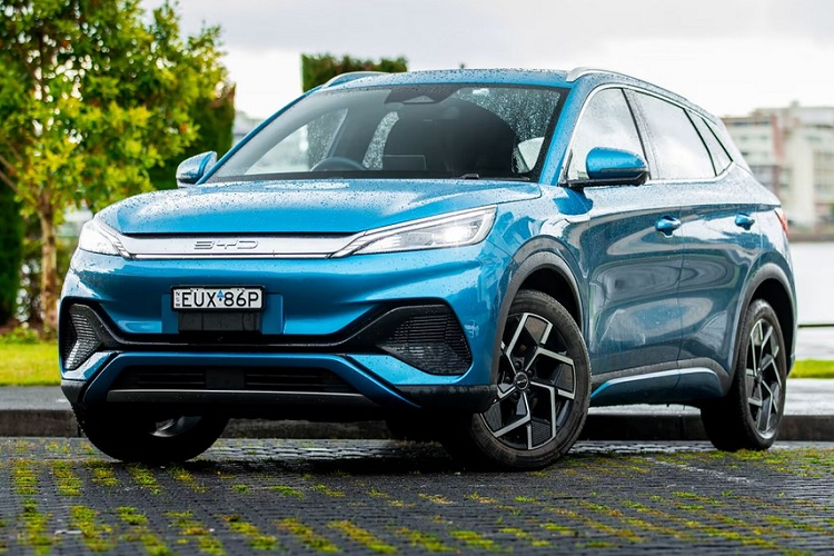 BYD dang tren da tro thanh “vua doanh so” tai Trung Quoc