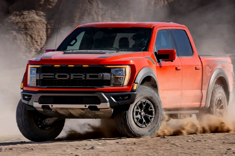 Việc sử dụng khối động cơ mạnh mẽ và hiện đại nhiều khả năng sẽ khiến giá xe Ford F-150 Raptor R 2023 tăng lên đáng kể so với hiện tại.