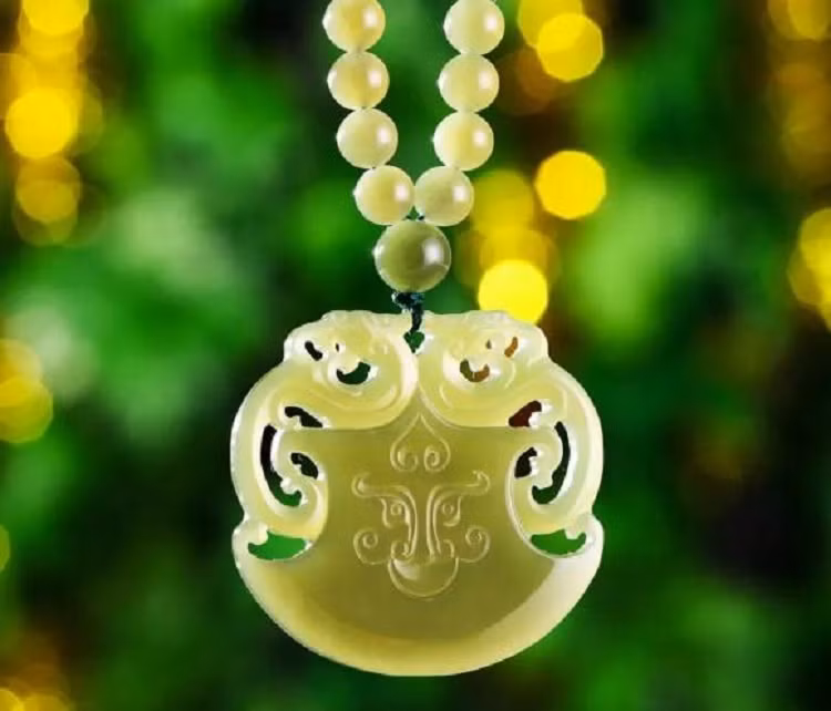 Nguoi xua noi 'dan ong khong deo vang, phu nu khong deo bac'?-Hinh-3