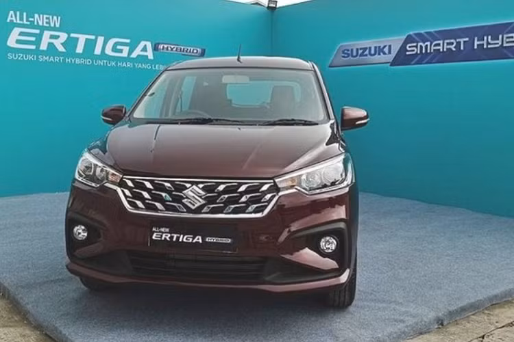 Suzuki Ertiga Hybrid 2022 ve Viet Nam, du kien tu 520 trieu dong