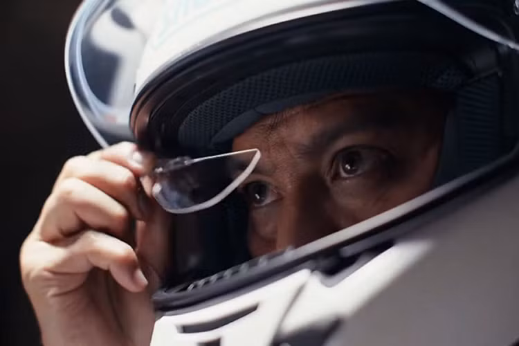 Shoei Opticson - mu bao hiem so huu cong nghe HUD gia 24 trieu dong-Hinh-2