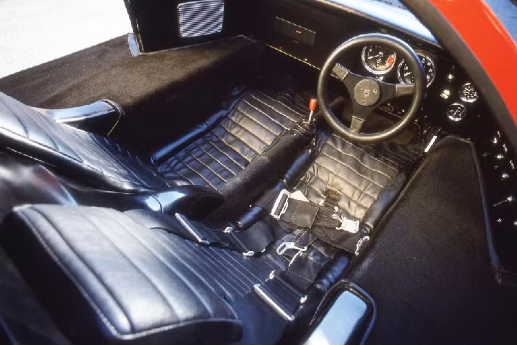 Cùng với nhà sản xuất Trojan-Lambretta của Anh Quốc, McLaren đã lên kế hoạch giao 250 khung gầm M6A cho những khách hàng tư nhân trong những năm tiếp theo, nhưng không chiếc nào trong số đó được thiết lập để trang bị động cơ vì công ty không có đủ kinh phí cần thiết để mua nhiều như vậy. Ngay cả việc đạt đủ 50 chiếc cũng là bất khả thi, do vậy cuối cùng họ buộc phải từ bỏ giải đua WCM.