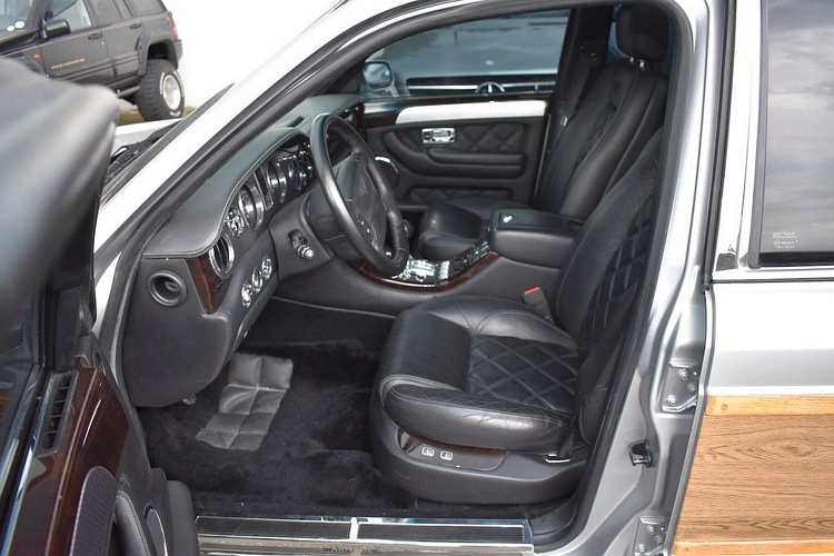 Chính tại thời điểm đó, ông đã đưa chiếc xe này đến công ty Genaddi Design của Mỹ, công ty có khả năng chế tác thân xe của chiếc sedan siêu sang này thành một chiếc shooting brake.