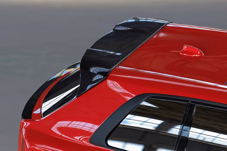 Những phần vè ốp hốc bánh mới này cũng có những hiệu quả khí động học đem tới khả năng lưu thông luồng không khí và làm cho chiếc SUV trông thấp hơn.