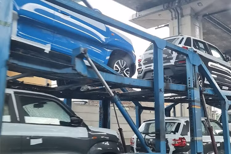 Ngay cả trang bị an toàn của Suzuki S-Presso tại Philippines cũng nghèo nàn với 2 túi khí, hệ thống chống bó cứng phanh ABS và cảm biến đỗ xe phía sau. Đây cũng là một phần lý do khiến mẫu SUV này nhận 0 sao an toàn trong thử nghiệm của Chương trình đánh giá xe mới toàn cầu (Global NCAP) vào cuối năm 2020.