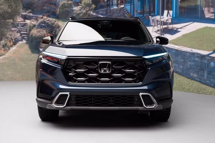 Động cơ này đồng hành với hộp số biến thiên vô cấp CVT và hệ dẫn động cầu trước 2WD hoặc 4 bánh AWD. Lượng xăng tiêu thụ của 2 bản EX và EX-L khi dùng hệ dẫn động 2WD là 8,4 lít/100 km trong đô thị, 6,92 lít/100 km ngoài đô thị, 7,84 lít/100 km kết hợp. Con số tương ứng khi dùng hệ dẫn động AWD là 8,71 lít/100 km, 7,35 lít/100 km và 8,11 lít/100 km.