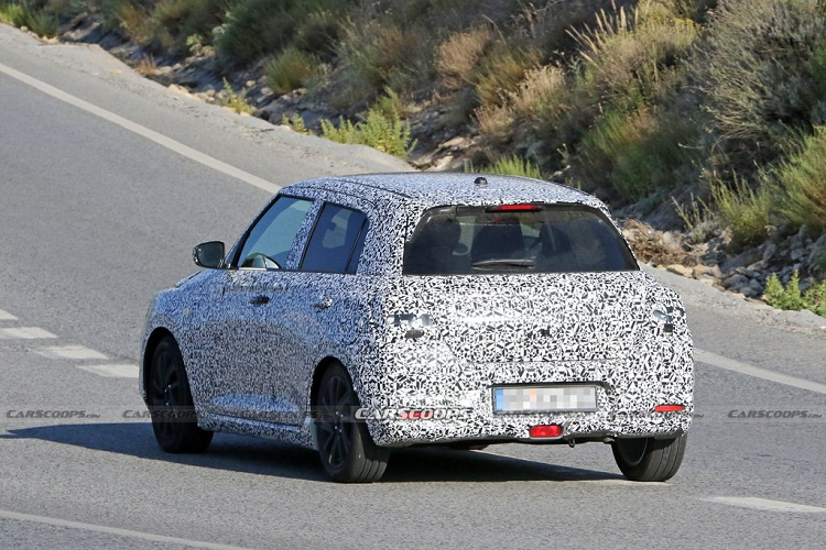 Suzuki Swift 2022 tại Việt Nam hiện được phân phối duy nhất phiên bản GLX, giá bán 559,9 triệu đồng. Đây là mẫu xe không được ưa chuộng ở nước ta vì thiết kế không phù hợp thị hiếu và trang bị chỉ ở mức cơ bản. Tổng kết 8 tháng đầu năm nay, Suzuki Swift chỉ đạt doanh số 430 xe.