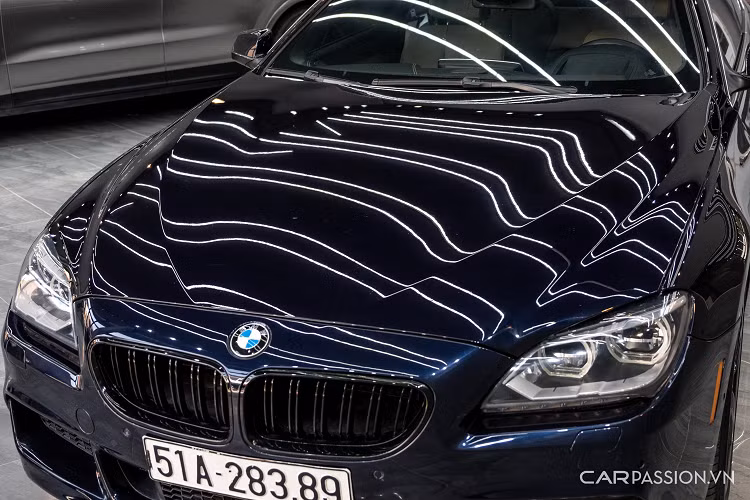 Sở hữu khối động cơ mạnh mẽ cùng hệ thống ống xả nguyên bản cho âm thanh uy lực không khác gì các mẫu siêu xe nên việc kiểm soát chiếc xe theo phong cách tà tà dạo phố khá là khó chịu. Vậy nên các bạn đừng quá ngạc nhiêu khi thấy 650i lao vun vút trên đường.