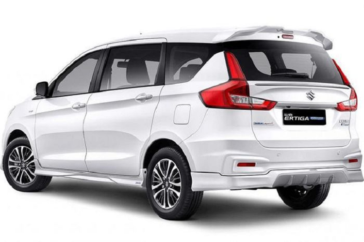 Ban đầu, nhân viên tư vấn bán hàng tại đại lý báo giá xe Suzuki Ertiga Hybrid 2022 bản GL 5MT là 518 triệu đồng và 586 triệu đồng cho bản GLX 4AT. Tuy nhiên, mới đây, hai con số này đã được tăng lên thành 540 triệu đồng và 612 triệu đồng.